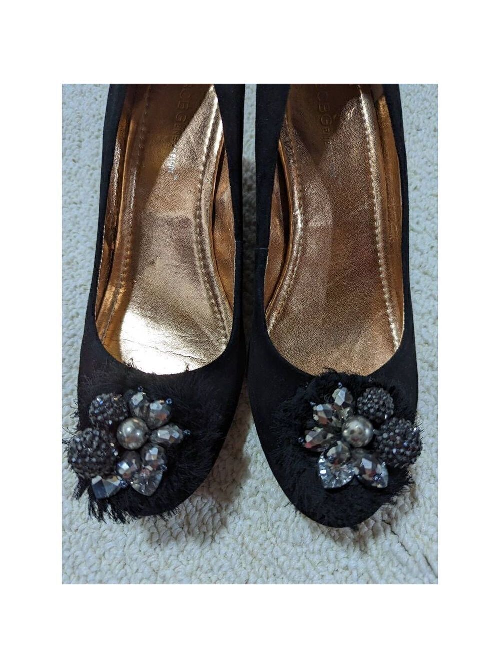 BCBGeneration Women's Black Suede Wedge Pump Heels Size 7.5 - Picture 2 of 4